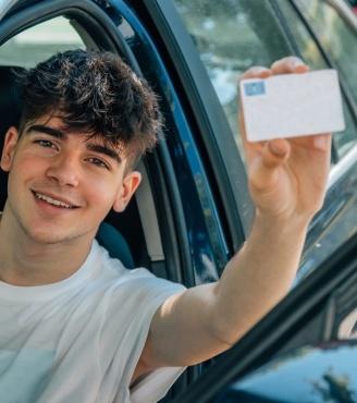 Zapraszamy na kursy prawa jazdy kategorii B w OSK Dario kwiecień 2023